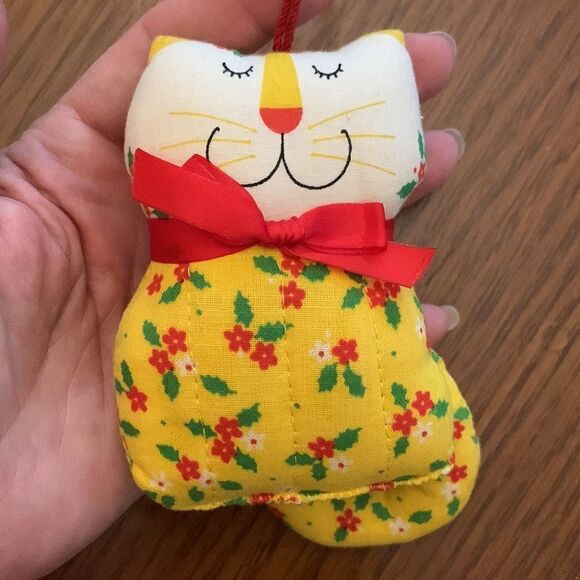 2 vintage Hallmark yellow calico cloth cats Christmas tree ornaments - Picture 3 of 7